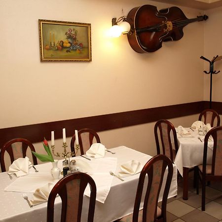 Hotel Relaks Wola Ducka Luaran gambar