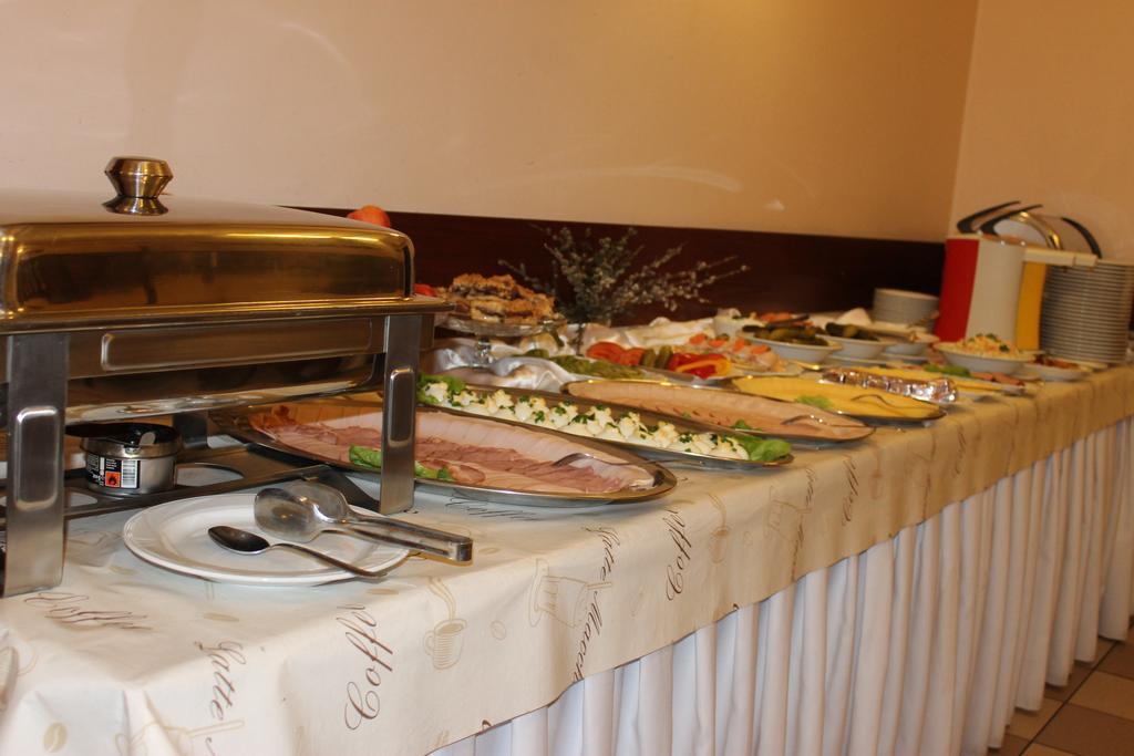 Hotel Relaks Wola Ducka Luaran gambar