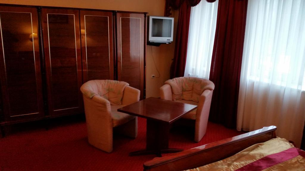 Hotel Relaks Wola Ducka Bilik gambar