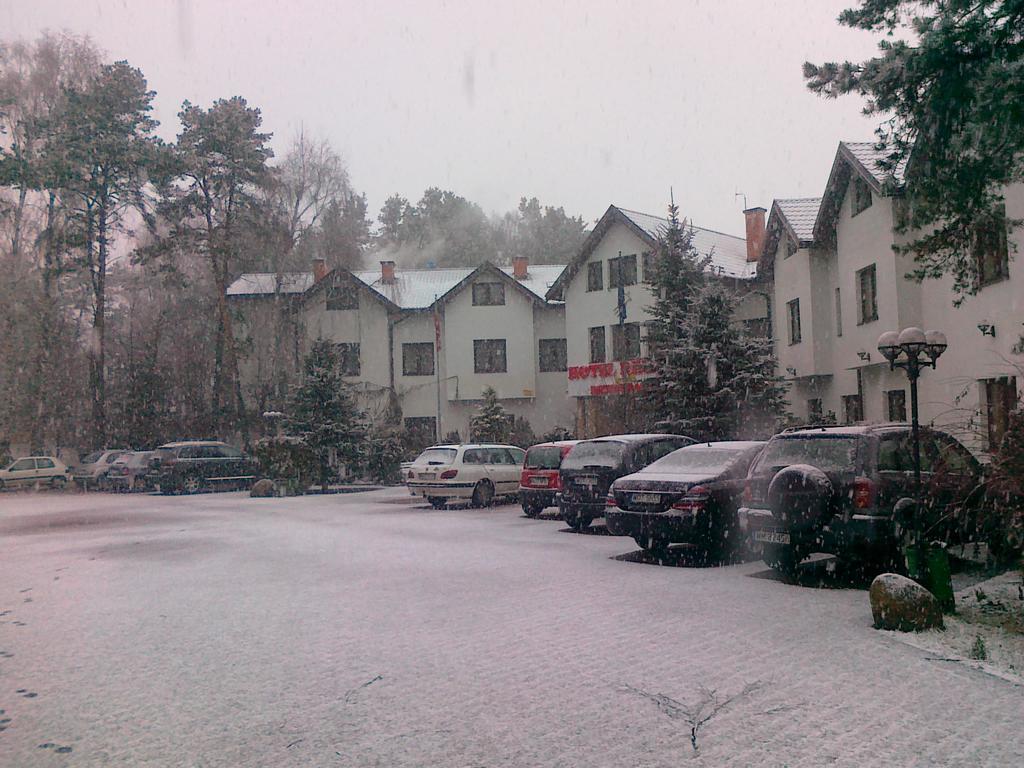Hotel Relaks Wola Ducka Luaran gambar